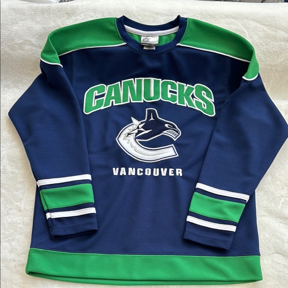 Youth Size 10-12 Official Canucks‎ Blue and Green Orca Hockey Jersey